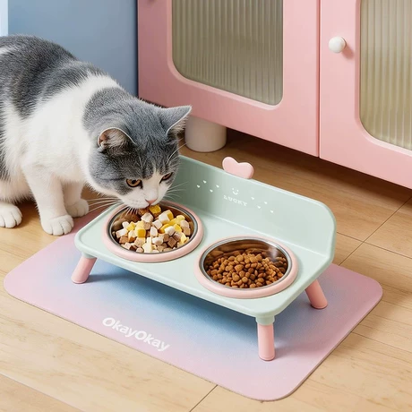 Pet Bowls & Feeders